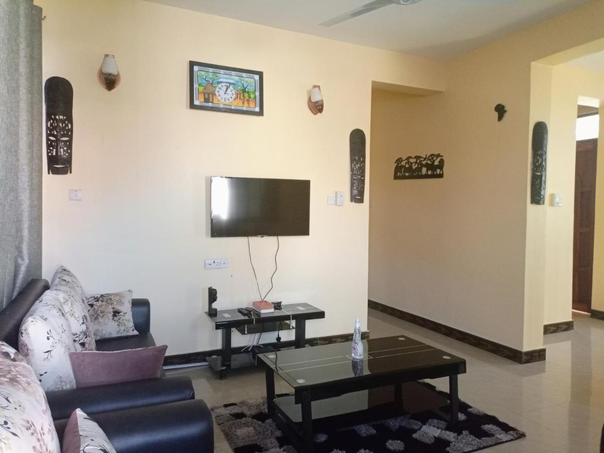 דאר א-סאלאם Chibuba Airport Accommodation מראה חיצוני תמונה