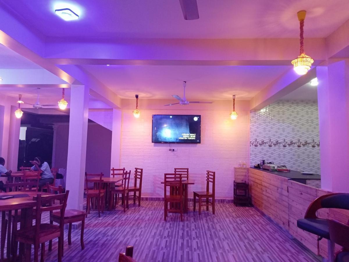 דאר א-סאלאם Chibuba Airport Accommodation מראה חיצוני תמונה