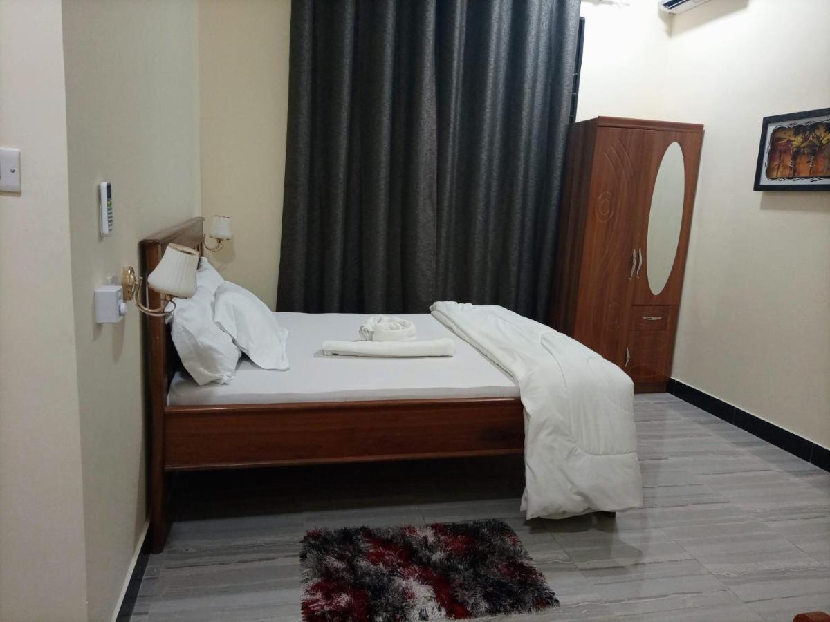 דאר א-סאלאם Chibuba Airport Accommodation מראה חיצוני תמונה