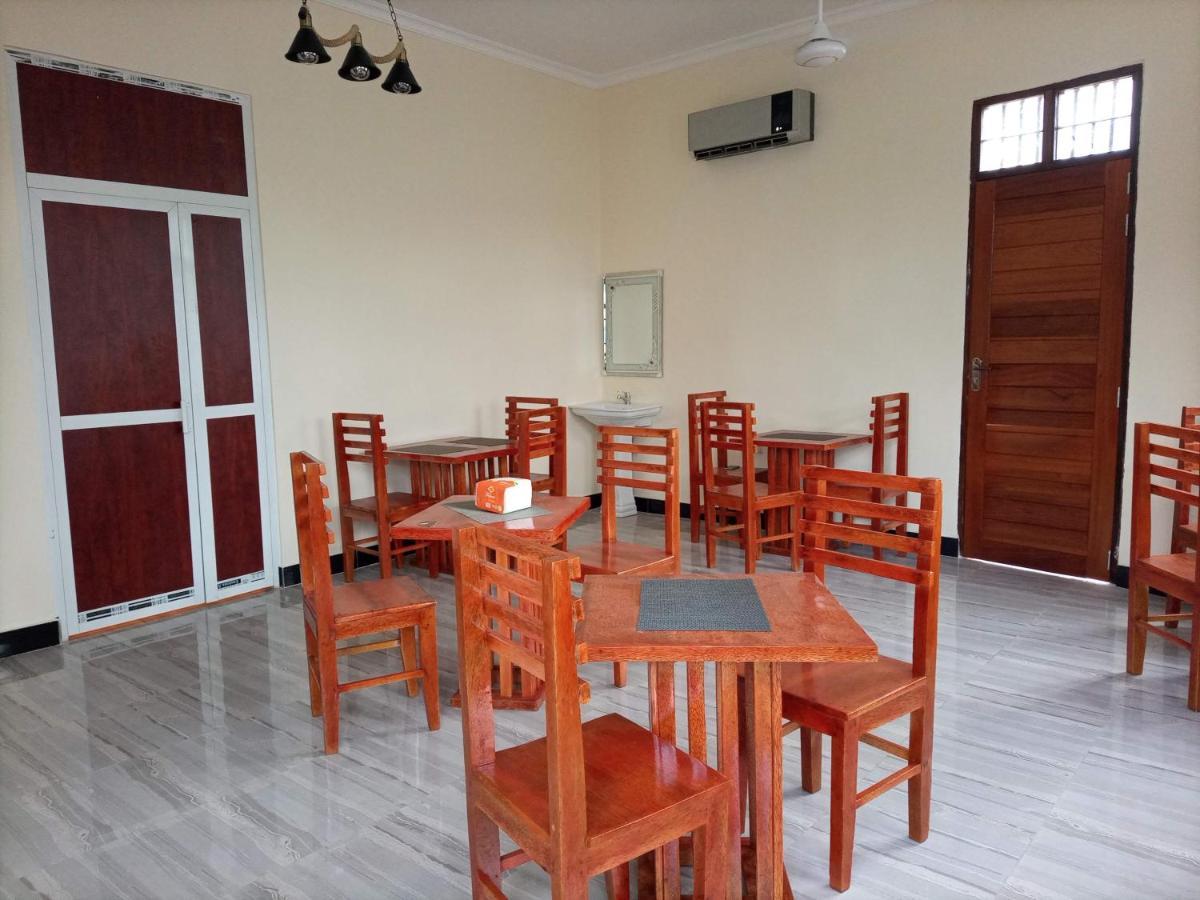 דאר א-סאלאם Chibuba Airport Accommodation מראה חיצוני תמונה