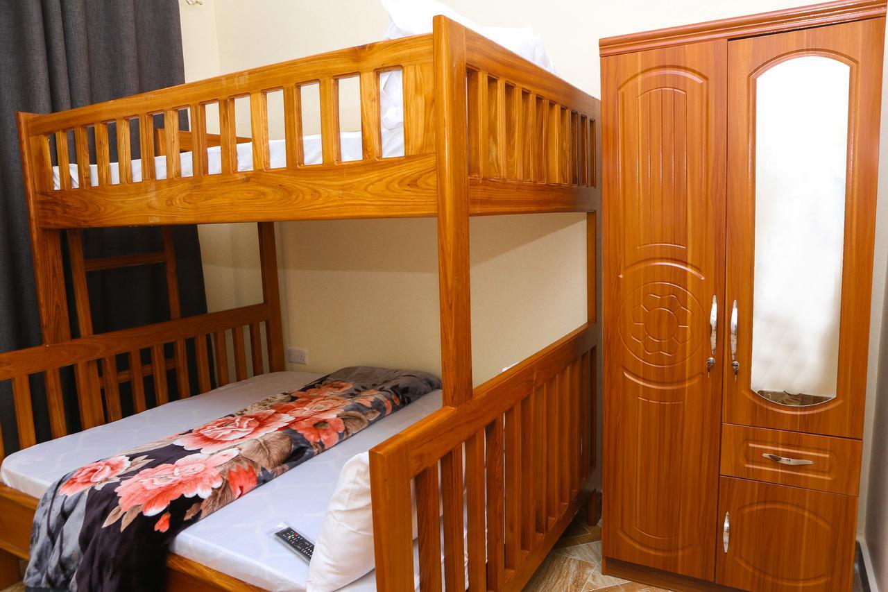 דאר א-סאלאם Chibuba Airport Accommodation מראה חיצוני תמונה